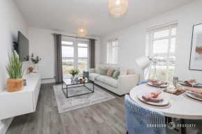 Carters Quay View by Grandeur Property